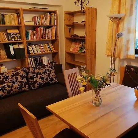 Neu Bayreuth: Spacious With Climate Control And Balconies * Bayreuth