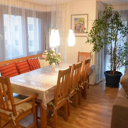 Neu Bayreuth: Spacious With Climate Control And Balconies Apartment Bayreuth