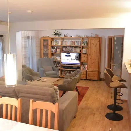 Apartment Neu Bayreuth: Spacious With Climate Control And Balconies