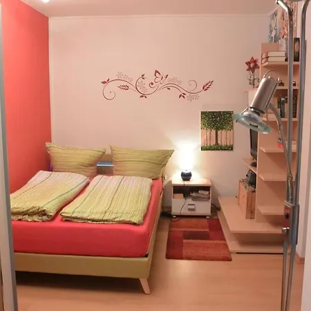 Neu Bayreuth: Spacious With Climate Control And Balconies * Bayreuth