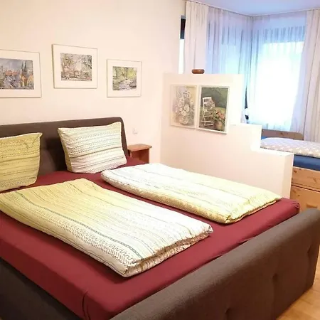 Lage Im Zentrum Und Am Hofgarten 150qm Mit Klima, 2xbalkon, Aufzug, Familienfreundlich *
