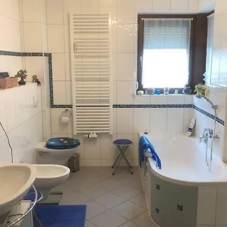 Lage Im Zentrum Und Am Hofgarten 150qm Mit Klima, 2xbalkon, Aufzug, Familienfreundlich *
