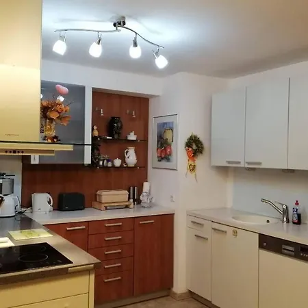 Lage Im Zentrum Und Am Hofgarten 150qm Mit Klima, 2xbalkon, Aufzug, Familienfreundlich Bayreuth